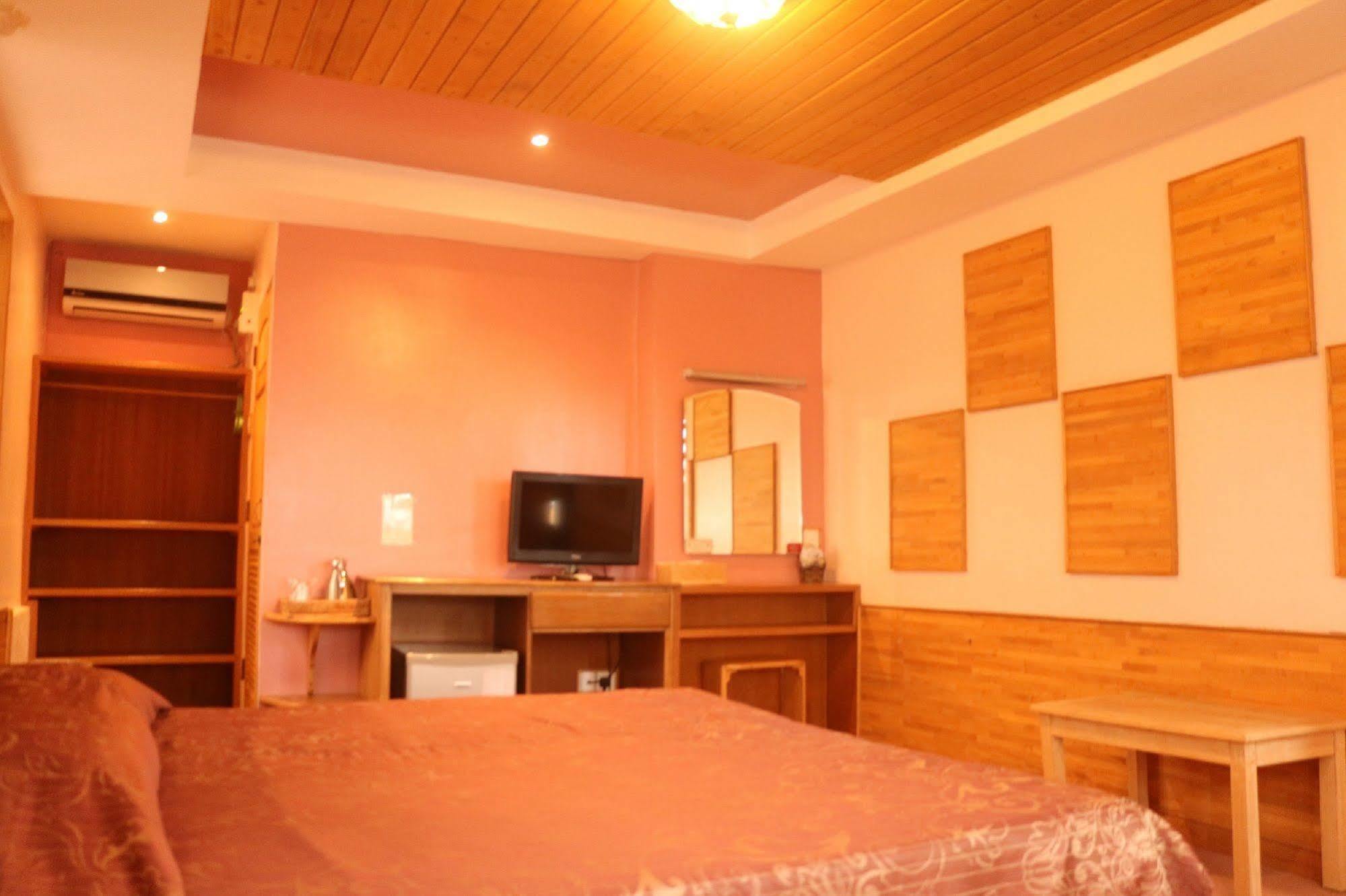 Kaung Lay Inn Yangon Ngoại thất bức ảnh